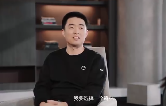 穿黑色衣服的人

描述已自动生成